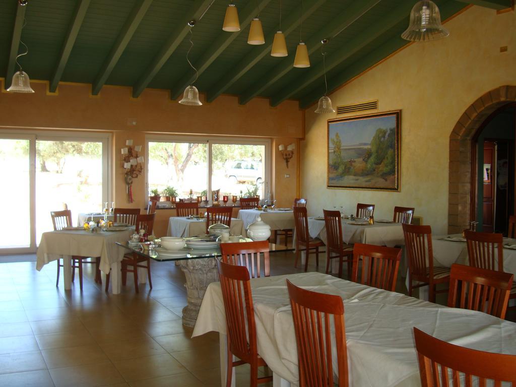 Country Resort Capo Nieddu Santa Caterina Di Pittinuri  Dış mekan fotoğraf
