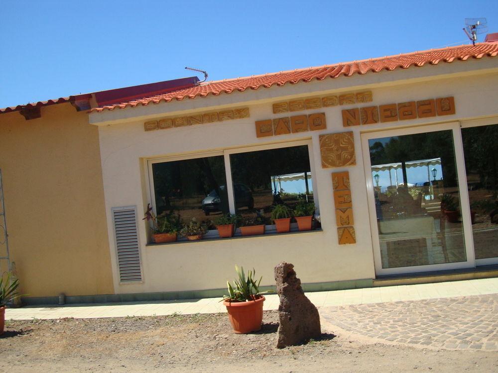 Country Resort Capo Nieddu Santa Caterina Di Pittinuri  Dış mekan fotoğraf