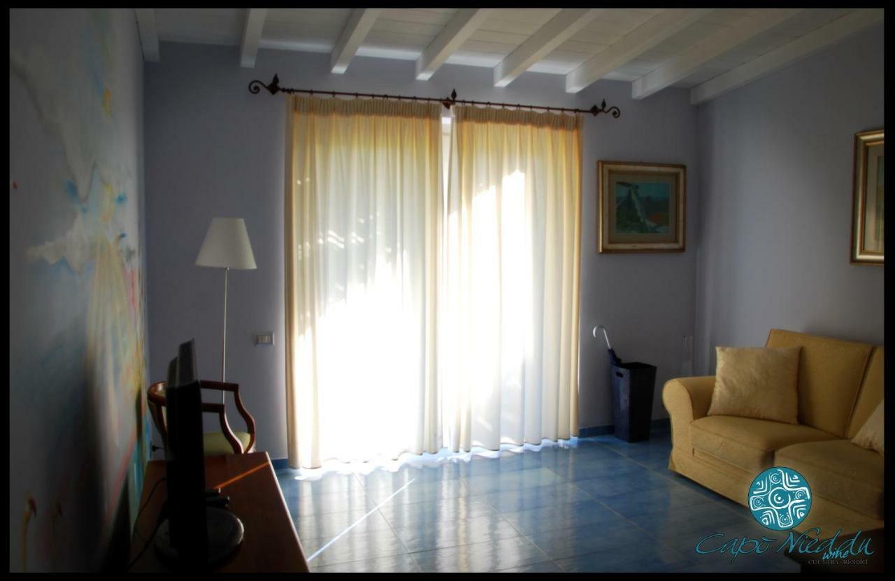 Country Resort Capo Nieddu Santa Caterina Di Pittinuri  Dış mekan fotoğraf