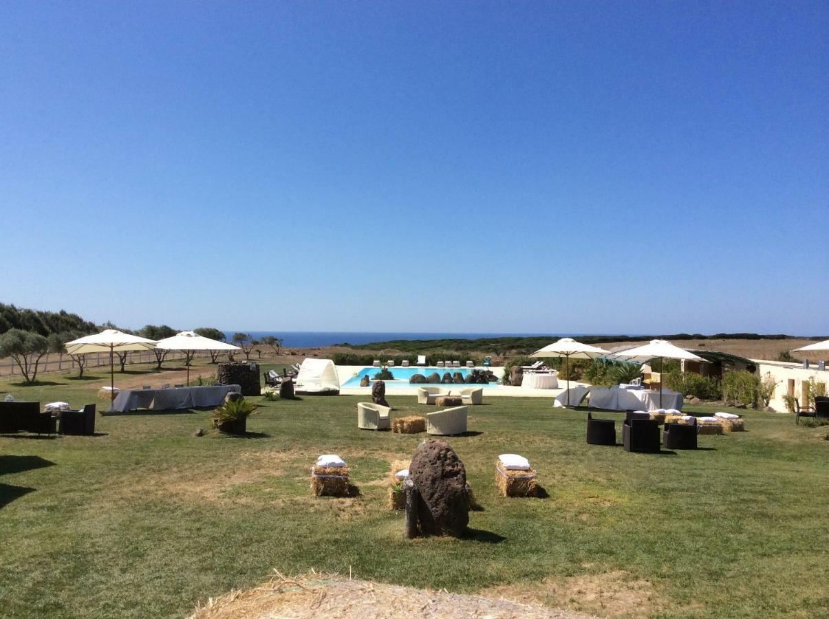 Country Resort Capo Nieddu Santa Caterina Di Pittinuri  Dış mekan fotoğraf